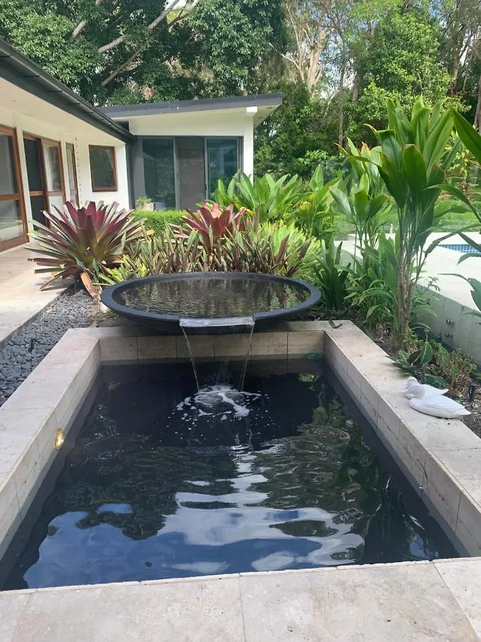 Guest house Nature Paradise New Acreage 4 Bedroom House Capalaba
